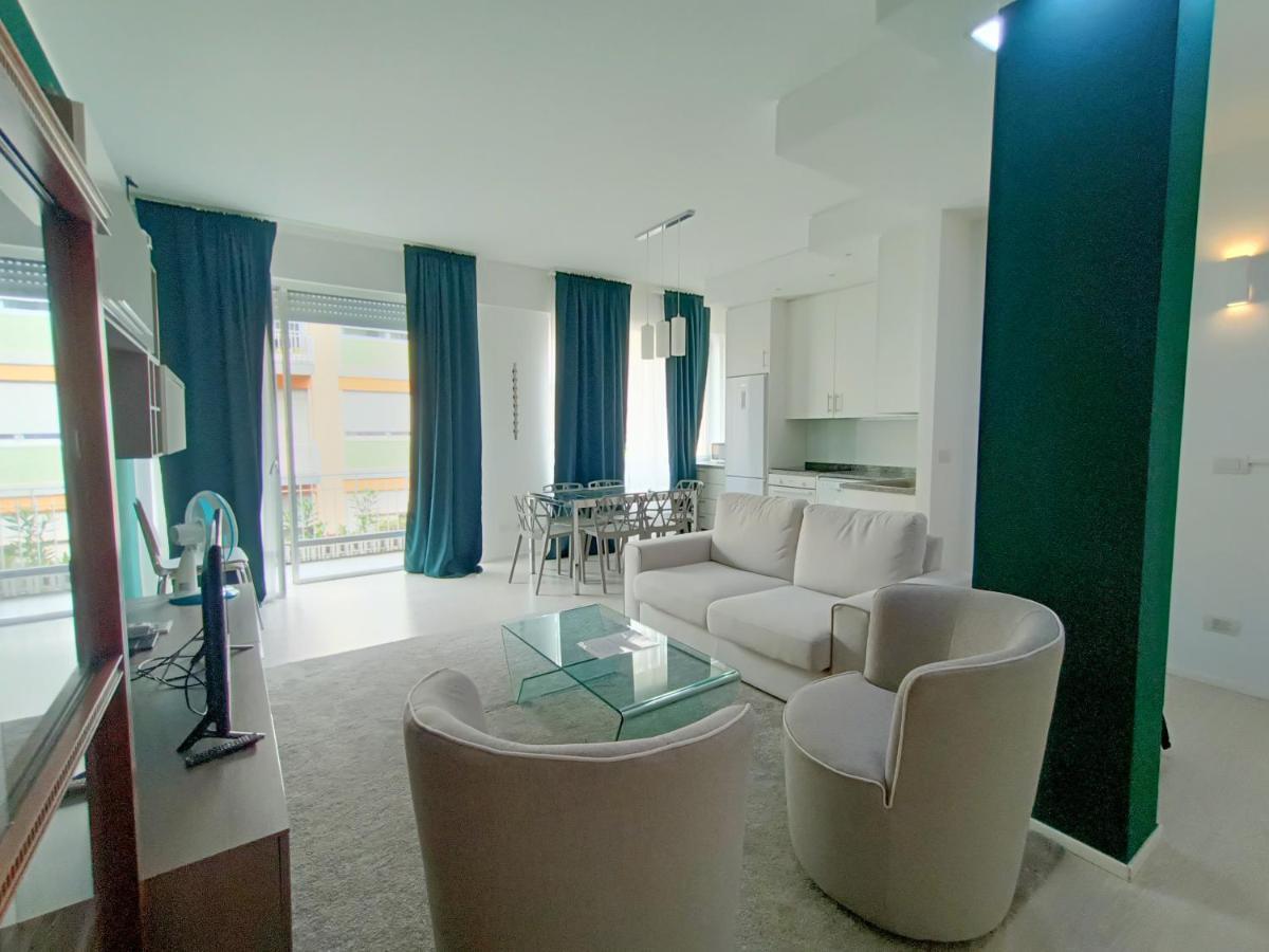 Joivy Elegant Flat For 6 With 2 Balconies Apartamento Milão Exterior foto