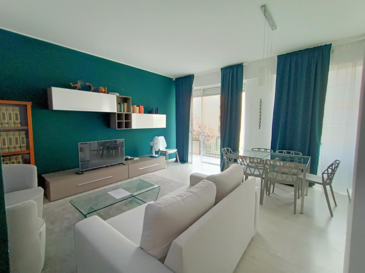 Joivy Elegant Flat For 6 With 2 Balconies Apartamento Milão Exterior foto